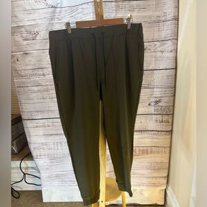 Old Navy StretchTech Jogger Pants Men’s L | Olive Green | Drawstring